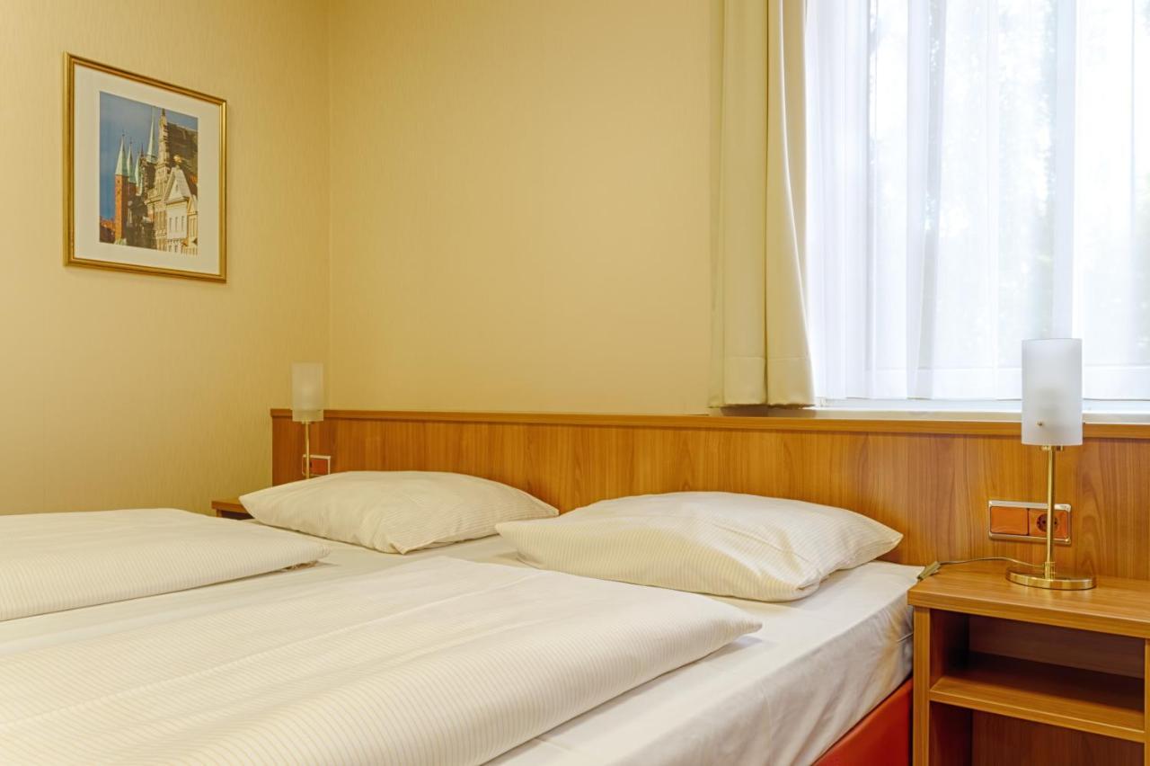 Hotel Traveller 3*