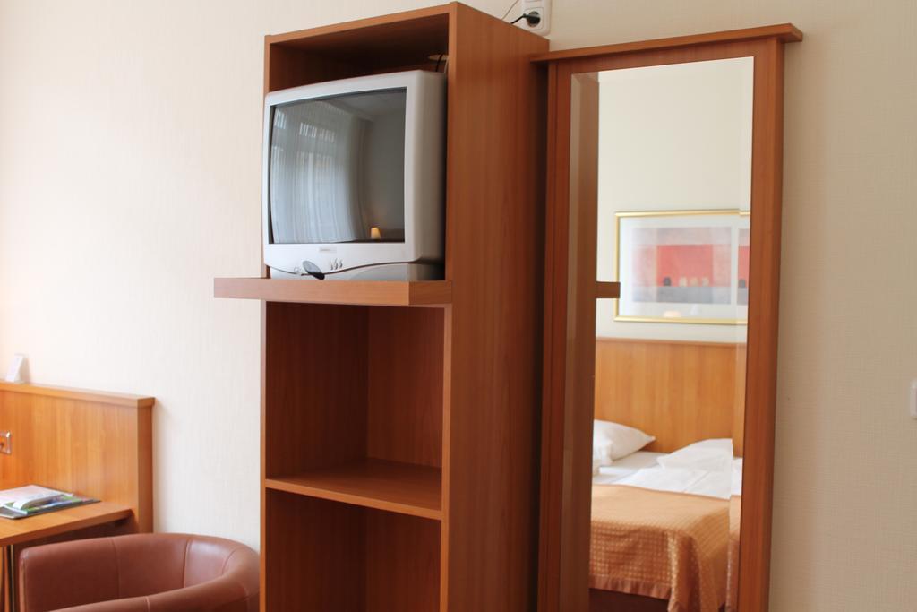Hotel Traveller
